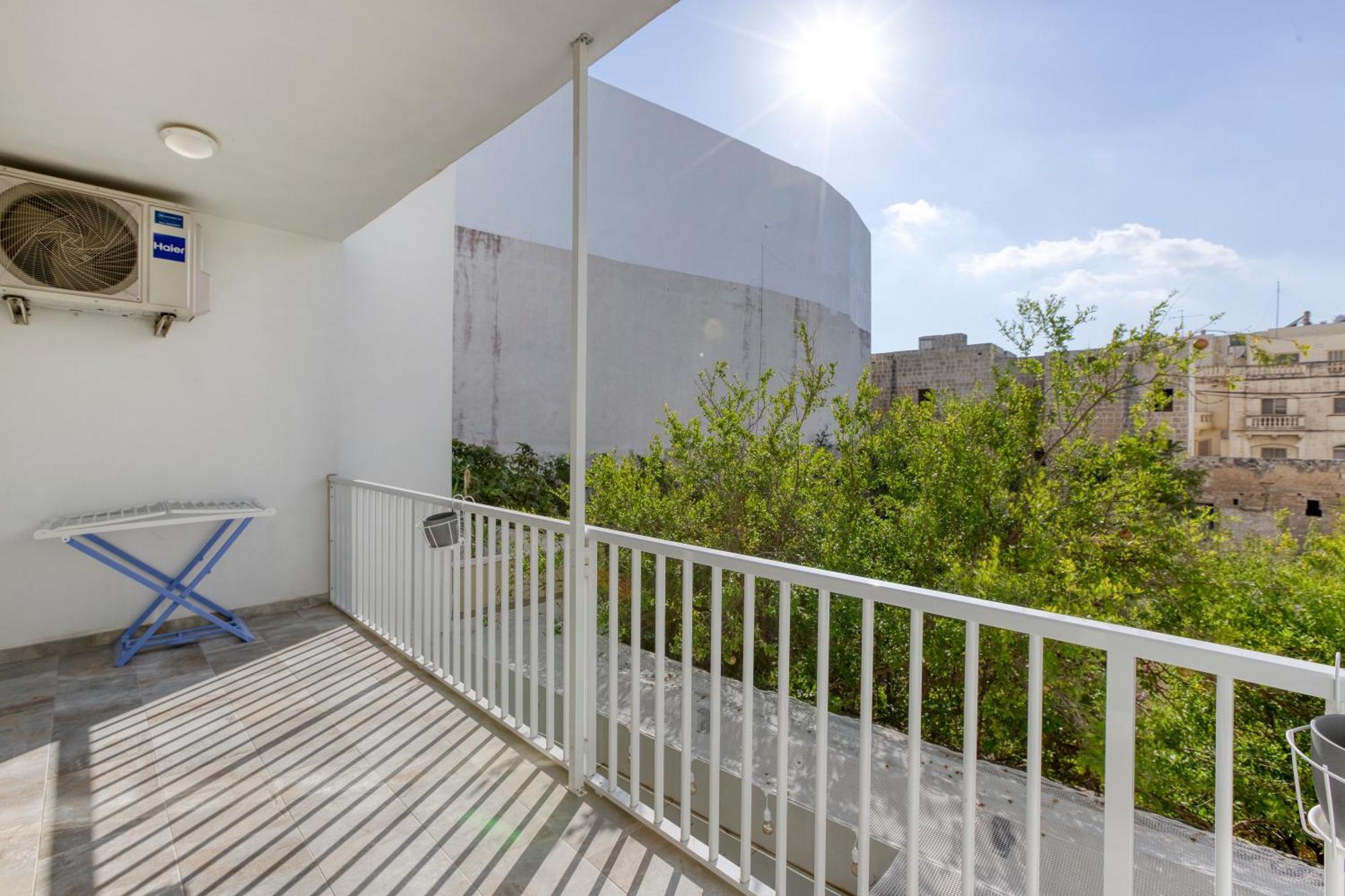 Annitchka Mansions - Apartment In Central Malta Birkirkara Exterior photo